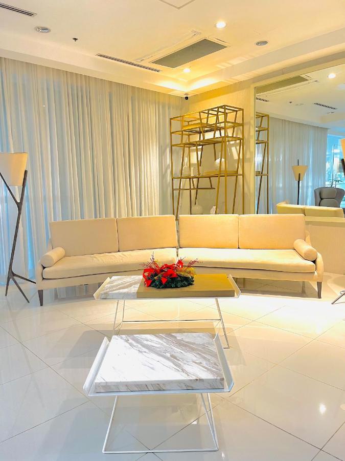 Abreeza Place By Chriza Davao City Exteriör bild